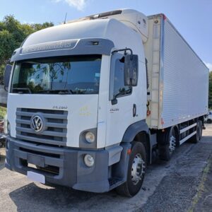VOLKSWAGEN-24.280 CRM 6X2 2017/2018